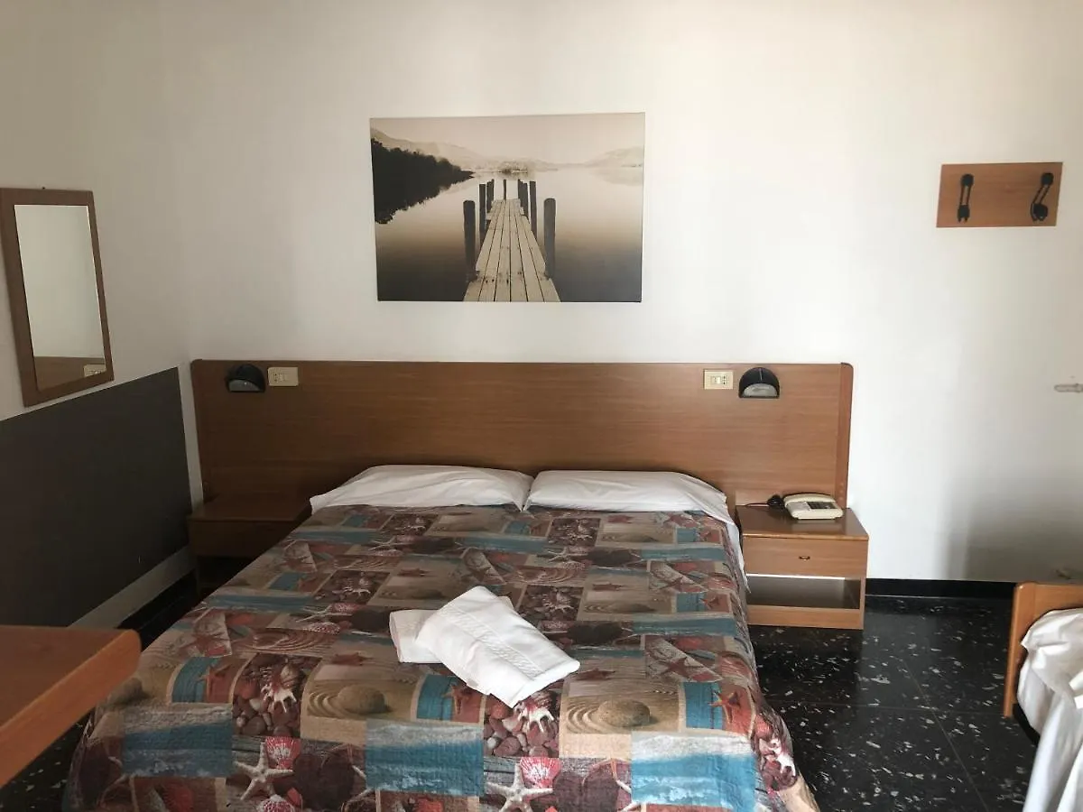 Hotel Miramare Savona 2*,